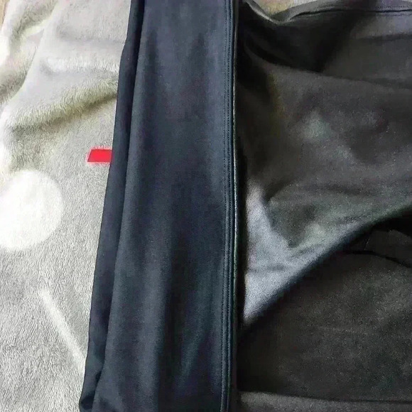 Spanx Faux Leather Leggings - Picture 5 of 7